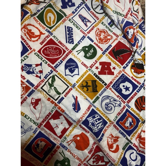Vintage 1970's NFL Teams Twin Fitted Sheet And Pillow Case Great Condition - Picture 1 of 2